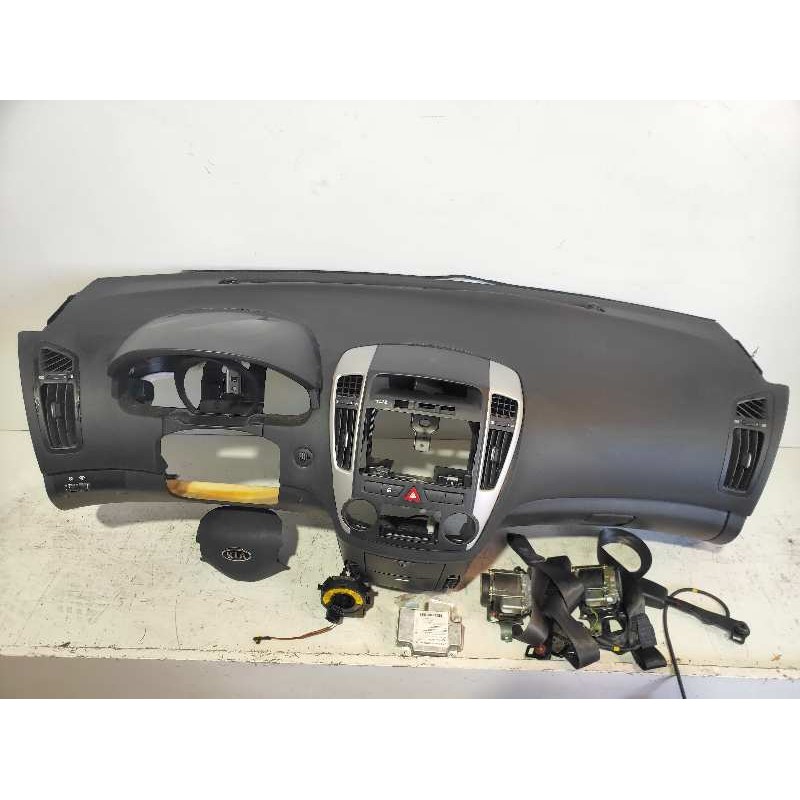Recambio de kit airbag para kia pro_cee´d drive referencia OEM IAM   