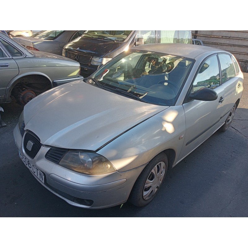 seat ibiza (6l1) del año 2004