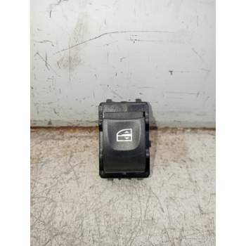 MANDO ELEVALUNAS DELANTERO DERECHO 809600018R 2009