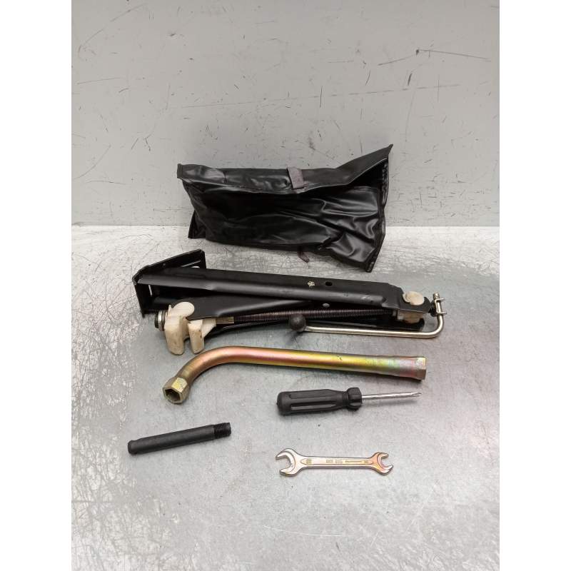 Recambio de gato para audi 90 b3 (893, 894, 8a2) 2.3 e referencia OEM IAM   