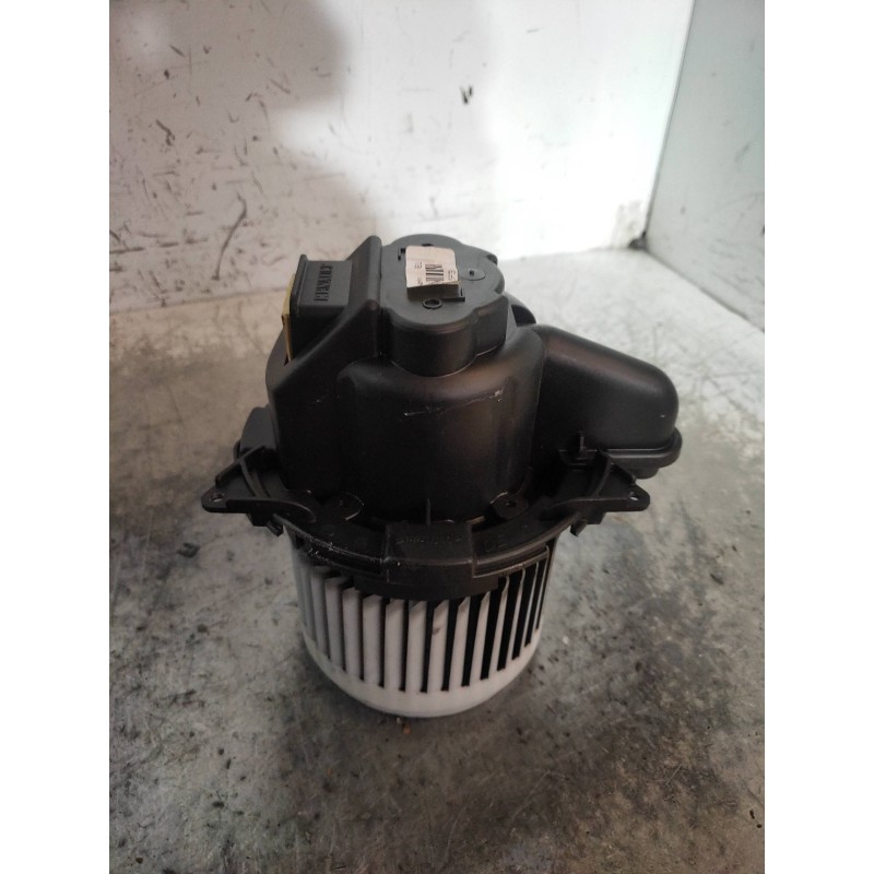 Recambio de motor calefaccion para dacia lodgy ambiance referencia OEM IAM 5P370100  