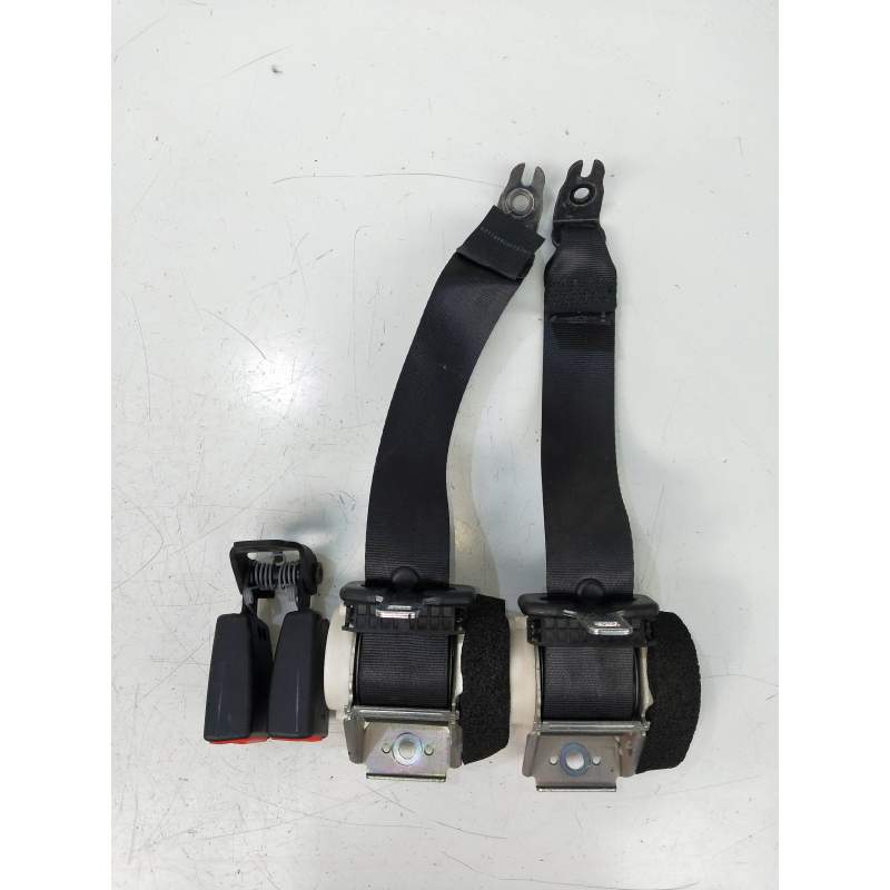 Recambio de juego cinturones trasero para ford focus berlina (cap) 1.6 tdci cat referencia OEM IAM   4P