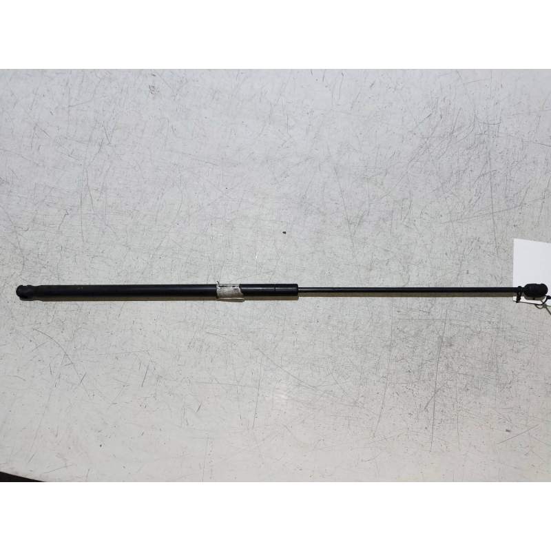 Recambio de amortiguadores capo para skoda superb (3u4) 1.9 tdi referencia OEM IAM 3U0823359  