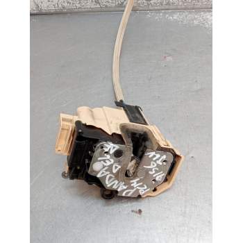 MOTOR CIERRE CENTRALIZADO DELANTERO DERECHO 520184640 5P 2012