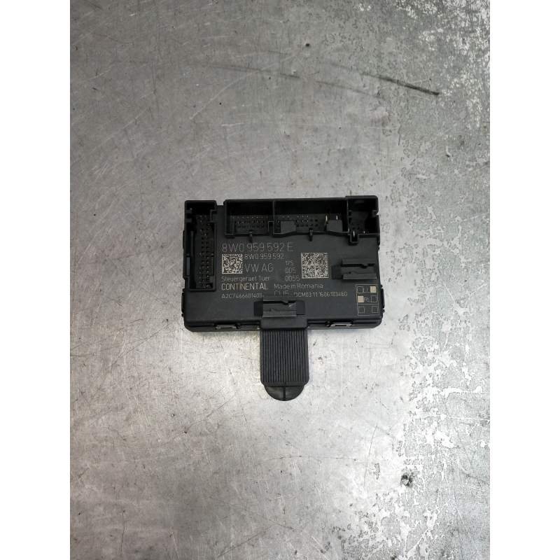 Recambio de modulo electronico para audi a4 berlina (8w2) design edition referencia OEM IAM 8W0959592E DELANTERO DECH 