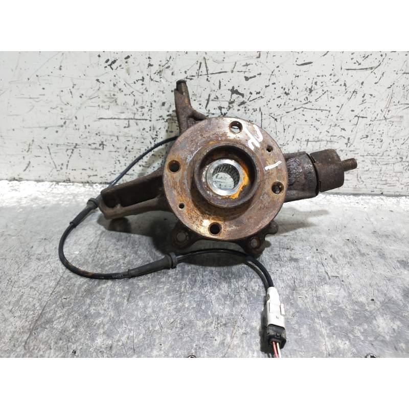 Recambio de mangueta delantera izquierda para citroën c4 picasso exclusive referencia OEM IAM 33.06 16HDI 2006