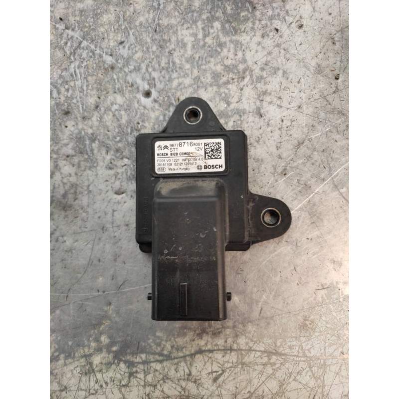 Recambio de rele para citroën ds5 design referencia OEM IAM 9677871680  