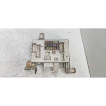 CAJA RELES / FUSIBLES 