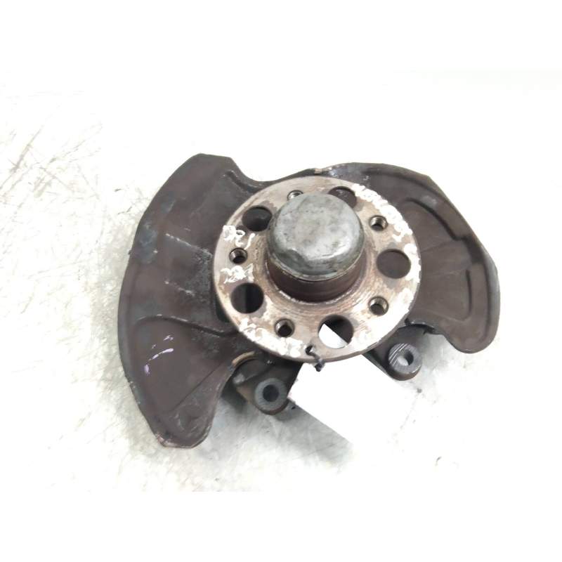 Recambio de mangueta delantera izquierda para mercedes-benz clase clk (w209) coupe 270 cdi (209.316) referencia OEM IAM   