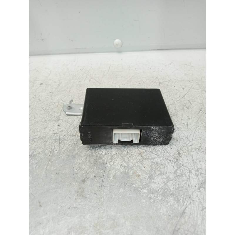 Recambio de modulo electronico para toyota land cruiser (j12) 3.0 d-4d gx referencia OEM IAM 8748060050 0772002330 