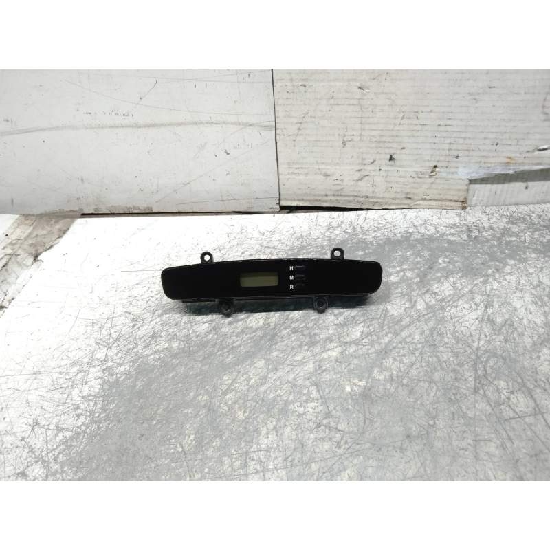 Recambio de pantalla multifuncion para kia carnival ii 2.9 cdri executive referencia OEM IAM 945104D000  