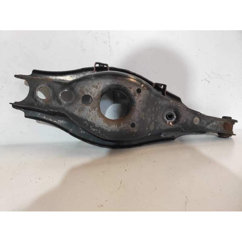 Recambio de brazo suspension inferior trasero derecho para toyota avensis (t27) premium referencia OEM IAM   4871005090