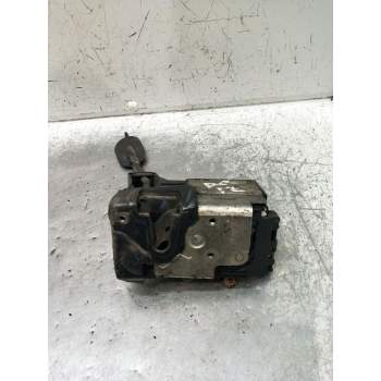 MOTOR CIERRE CENTRALIZADO DELANTERO DERECHO 3P 2002