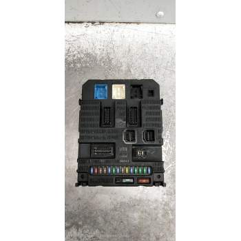 CAJA RELES / FUSIBLES 9664156780 BSI2004P1000 2006