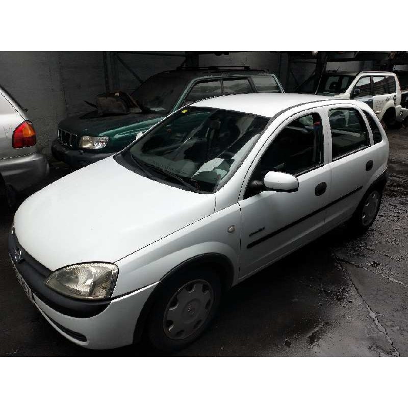 opel corsa c del año 2001