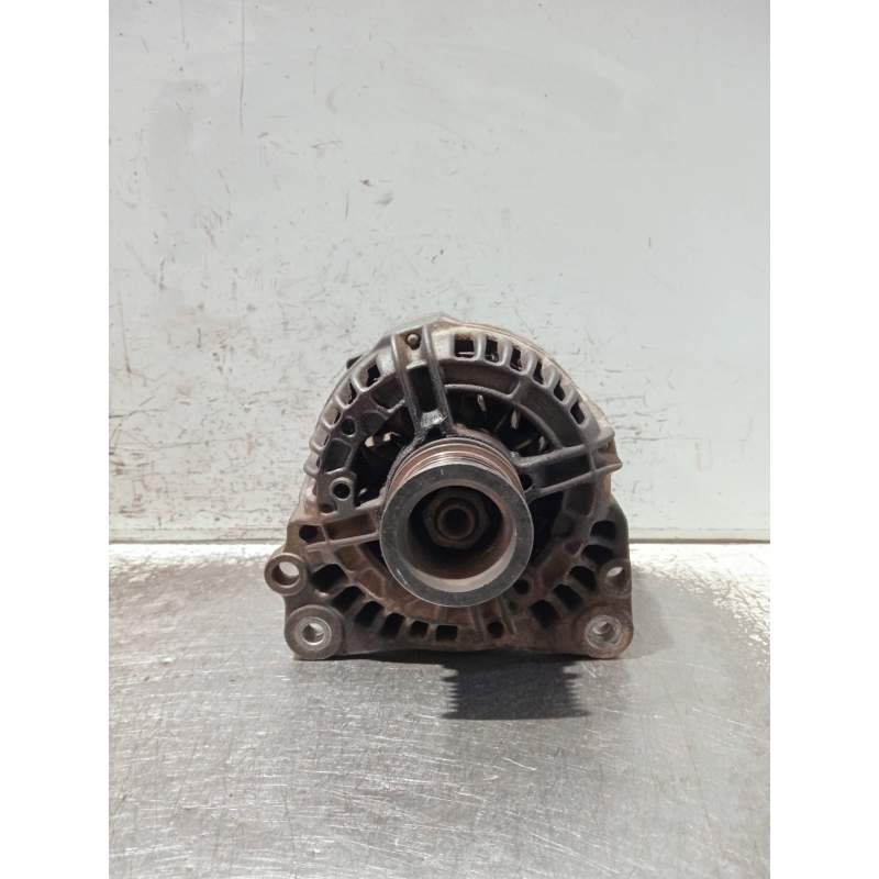 Recambio de alternador para volkswagen polo (6n2) 1.0 referencia OEM IAM 037903025L 0124315005 