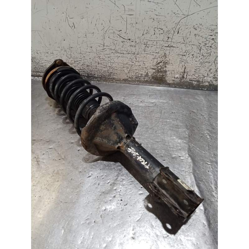 Recambio de amortiguador trasero derecho para kia sephia sedán (fa) 1.5 i referencia OEM IAM  15G 1996