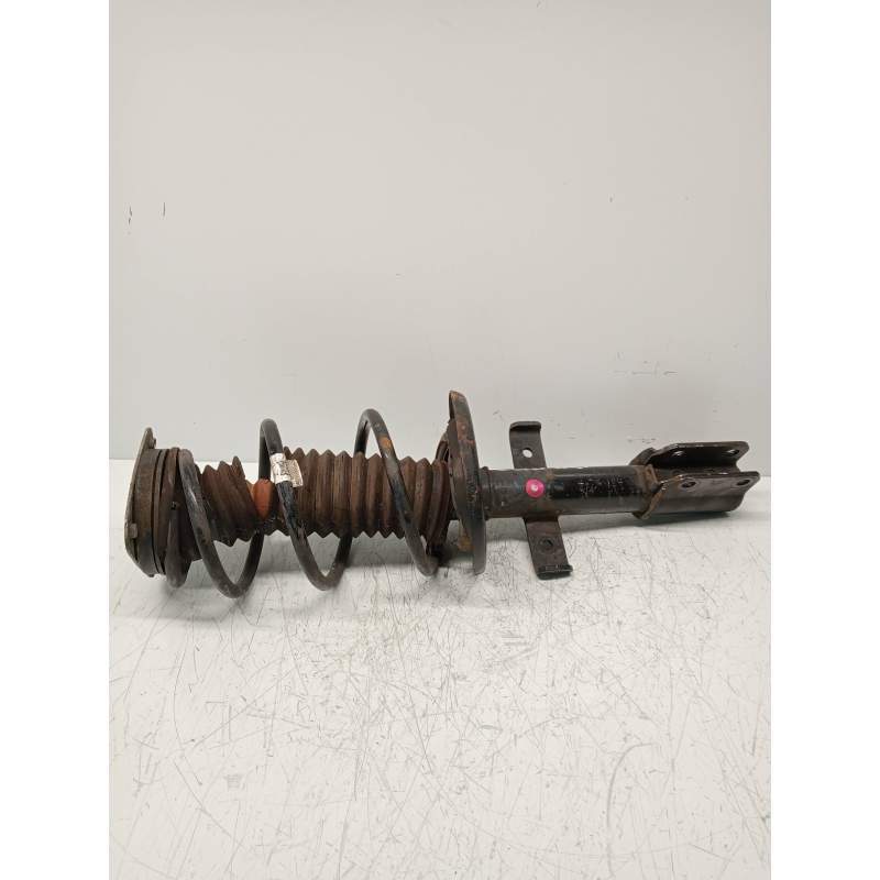 Recambio de amortiguador delantero derecho para renault clio iv limited referencia OEM IAM 543026988R 900CC 12