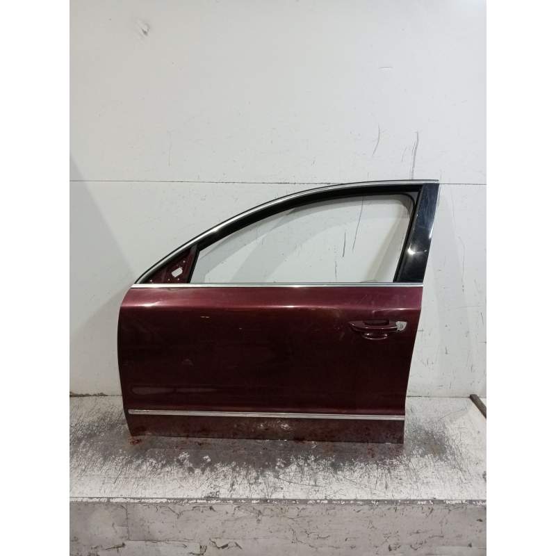 Recambio de puerta delantera izquierda para skoda suberb (3t4) ambition referencia OEM IAM  5P 2008