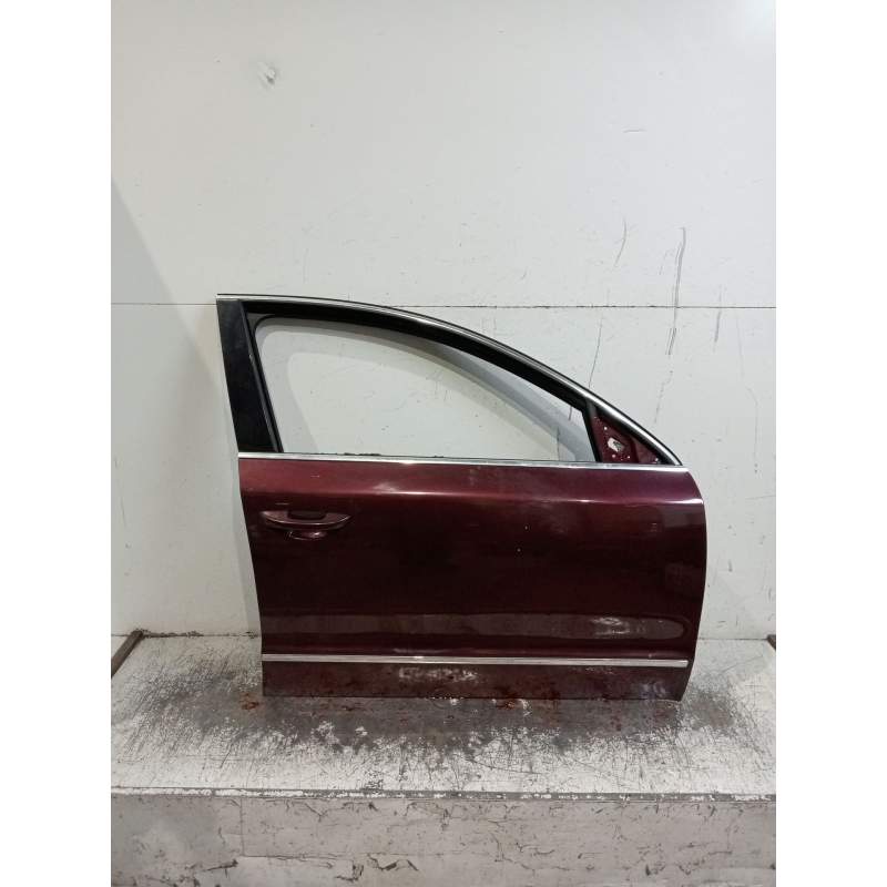 Recambio de puerta delantera derecha para skoda suberb (3t4) ambition referencia OEM IAM  5P 2008
