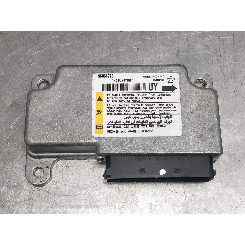 Recambio de centralita airbag para chevrolet captiva 2.0 vcdi ls referencia OEM IAM 96866798 HC8UY17DN 2006