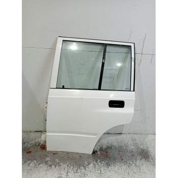 PUERTA TRASERA IZQUIERDA 5P 2004