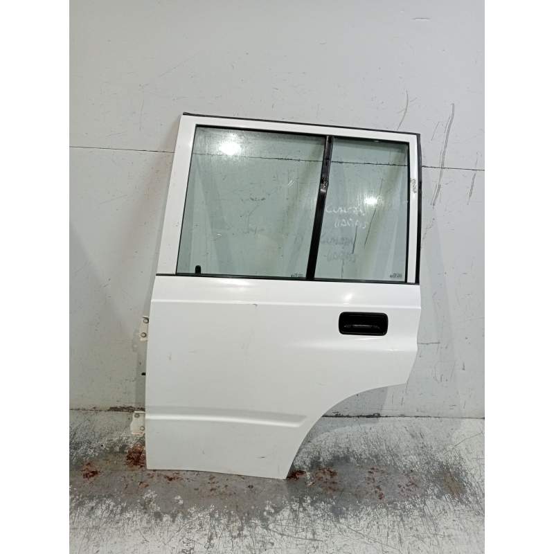 Recambio de puerta trasera izquierda para santana 300/350 2.0 tdi 4x4 referencia OEM IAM  5P 2004