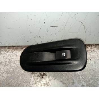 MANDO ELEVALUNAS DELANTERO DERECHO 5P