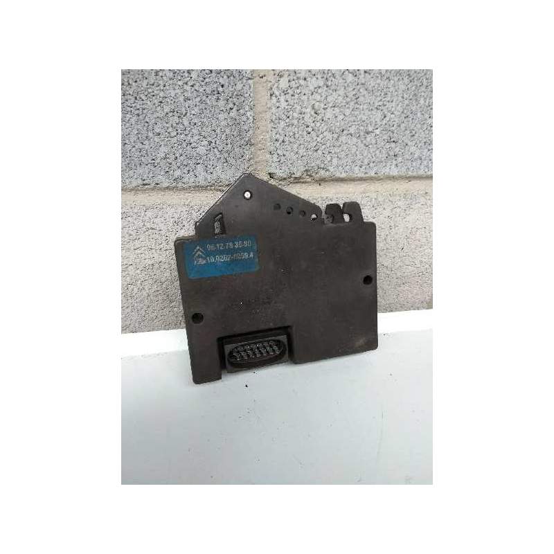 Recambio de centralita abs para citroën xantia berlina 1.9 turbodiesel referencia OEM IAM 10094302034 9612783680 