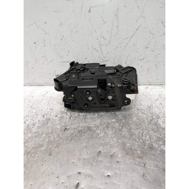 Recambio de motor cierre centralizado trasero derecho para volkswagen tiguan (5n2) referencia OEM IAM 5N1839016J 5P 2012