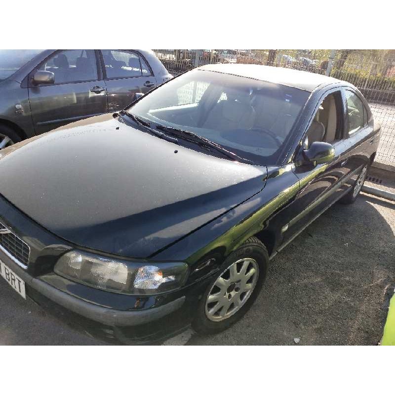 volvo s60 berlina del año 2002