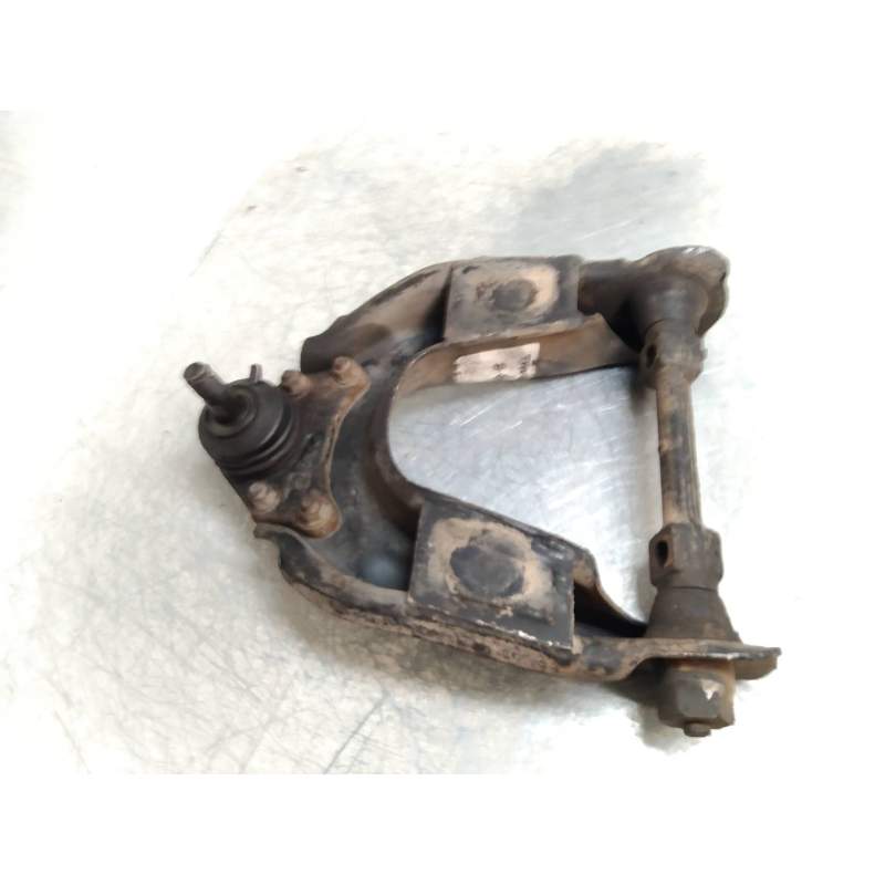 Recambio de brazo suspension inferior trasero izquierdo para toyota hilux 2.4 referencia OEM IAM   