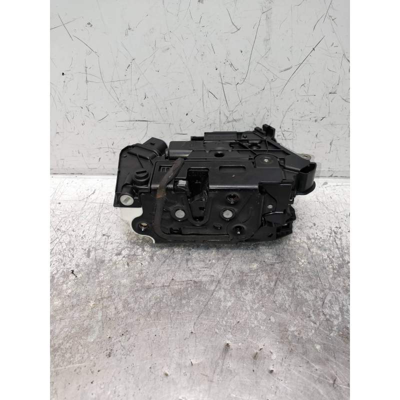 Recambio de motor cierre centralizado trasero izquierdo para volkswagen tiguan (5n2) referencia OEM IAM 5N1839015J 5P 2012