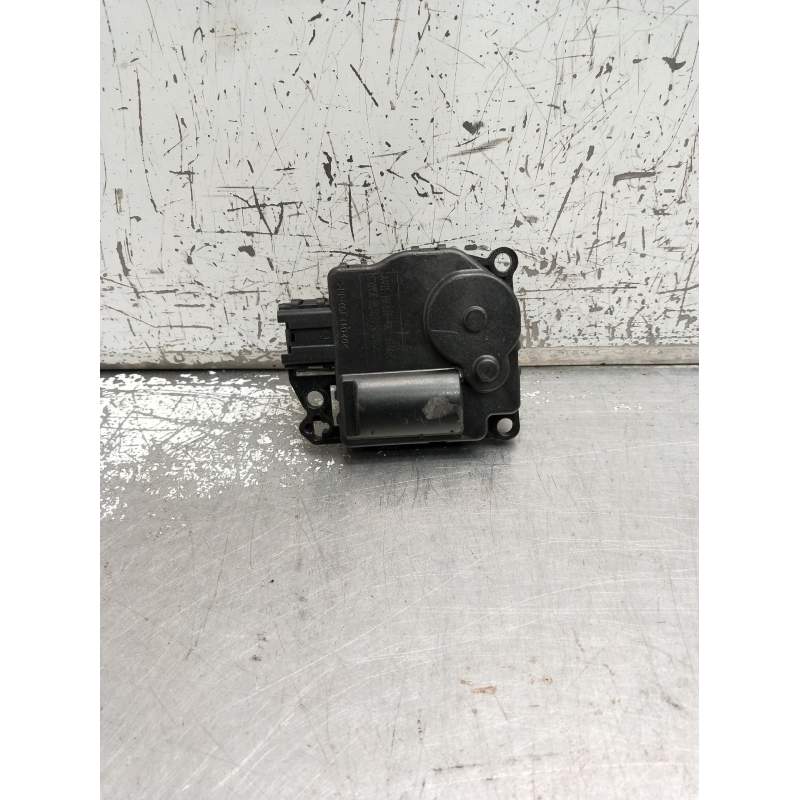 Recambio de motor apertura trampillas climatizador para ford puma referencia OEM IAM AV1119E616FA  2019
