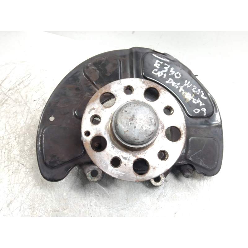 Recambio de mangueta delantera derecha para mercedes-benz clase e (w212) familiar 3.0 cdi cat referencia OEM IAM   