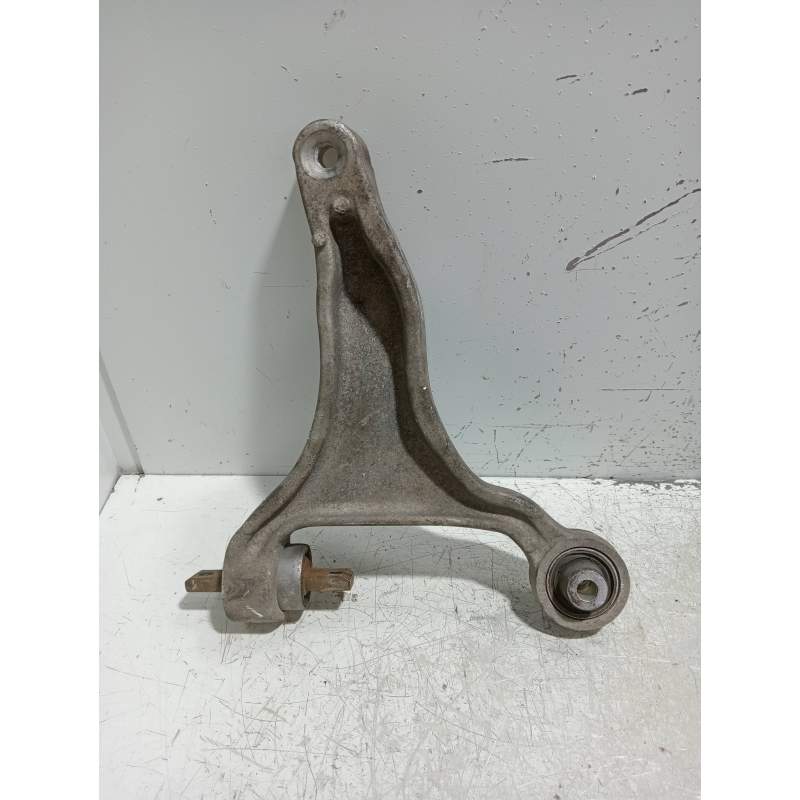 Recambio de brazo suspension inferior delantero izquierdo para volvo xc70 2.4 diesel cat referencia OEM IAM   