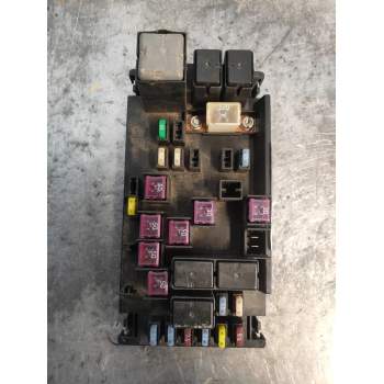 CAJA RELES / FUSIBLES 82231XA00A 