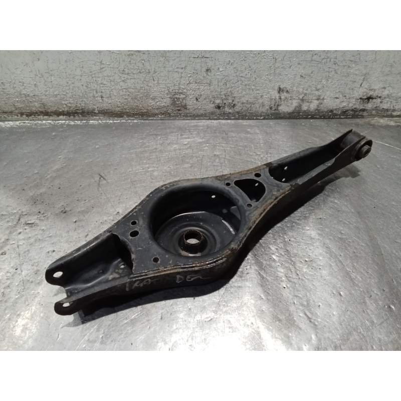 Recambio de brazo suspension inferior trasero derecho para skoda suberb (3t4) ambition referencia OEM IAM  20TDI 2008