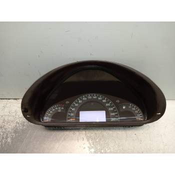 CUADRO INSTRUMENTOS A2035400711 320G 2000