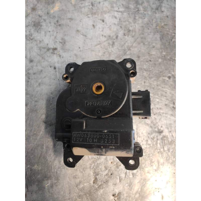 Recambio de motor apertura trampillas climatizador para subaru tribeca b9 3.0 cat referencia OEM IAM AW0638000651  