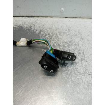 MANDO ELEVALUNAS DELANTERO IZQUIERDO 9623487180 3P 93