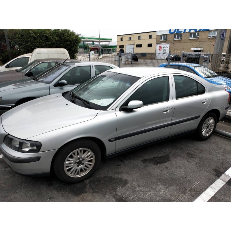 volvo s60 berlina del año 2003