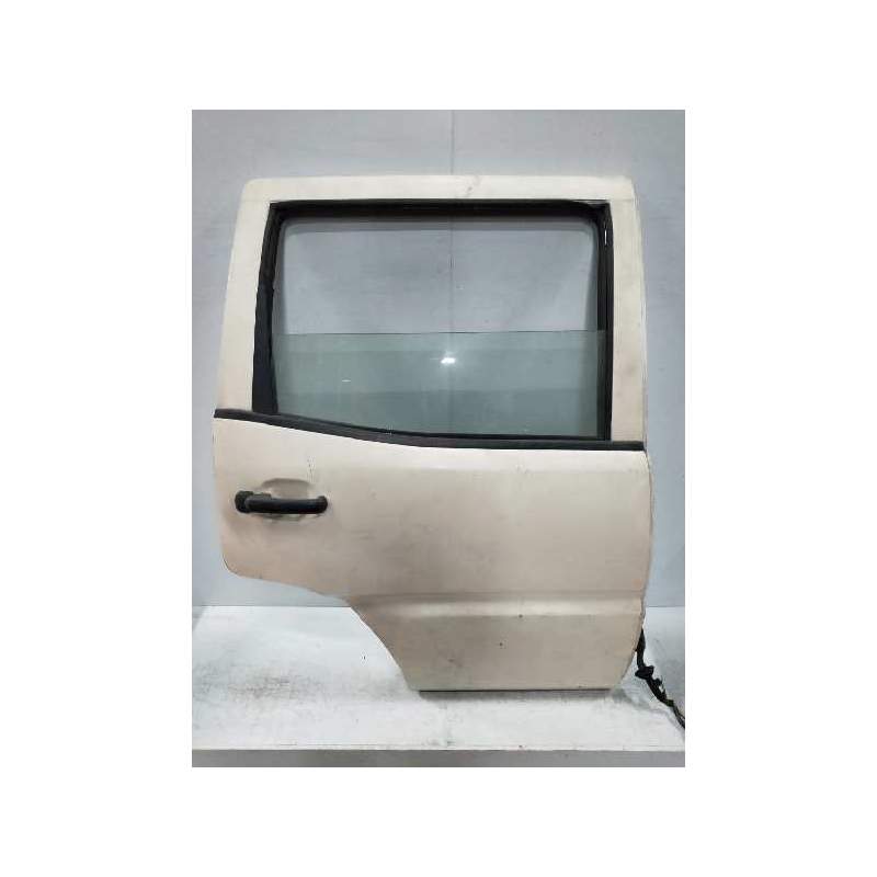 Recambio de puerta trasera derecha para nissan terrano/terrano.ii (r20) 2.7 turbodiesel referencia OEM IAM   