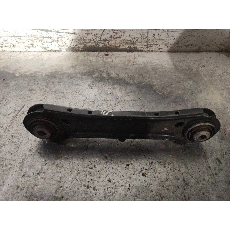 Recambio de brazo suspension superior trasero derecho para bmw x1 (e84) xdrive 18d referencia OEM IAM 678223702 678223802 