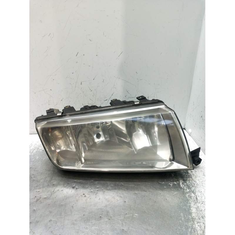 Recambio de faro derecho para skoda fabia i (6y2) 1.4 tdi referencia OEM IAM   2000