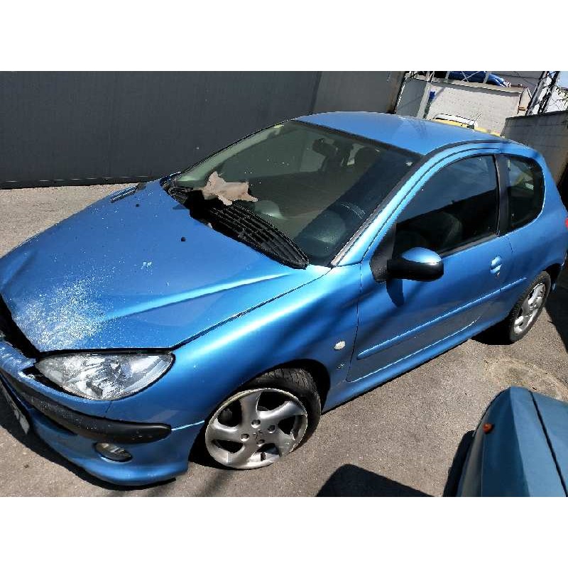 peugeot 206 berlina del año 2001