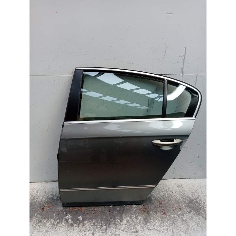 Recambio de puerta trasera izquierda para volkswagen passat b6 (3c2) 2.0 tdi 16v referencia OEM IAM  4P 2005