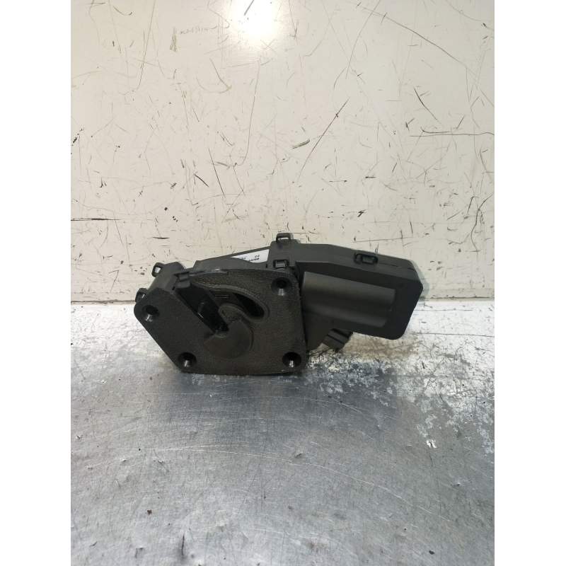 Recambio de motor cierre centralizado trasero izquierdo para skoda suberb (3t4) ambition referencia OEM IAM 3T0827299B 5P 2008