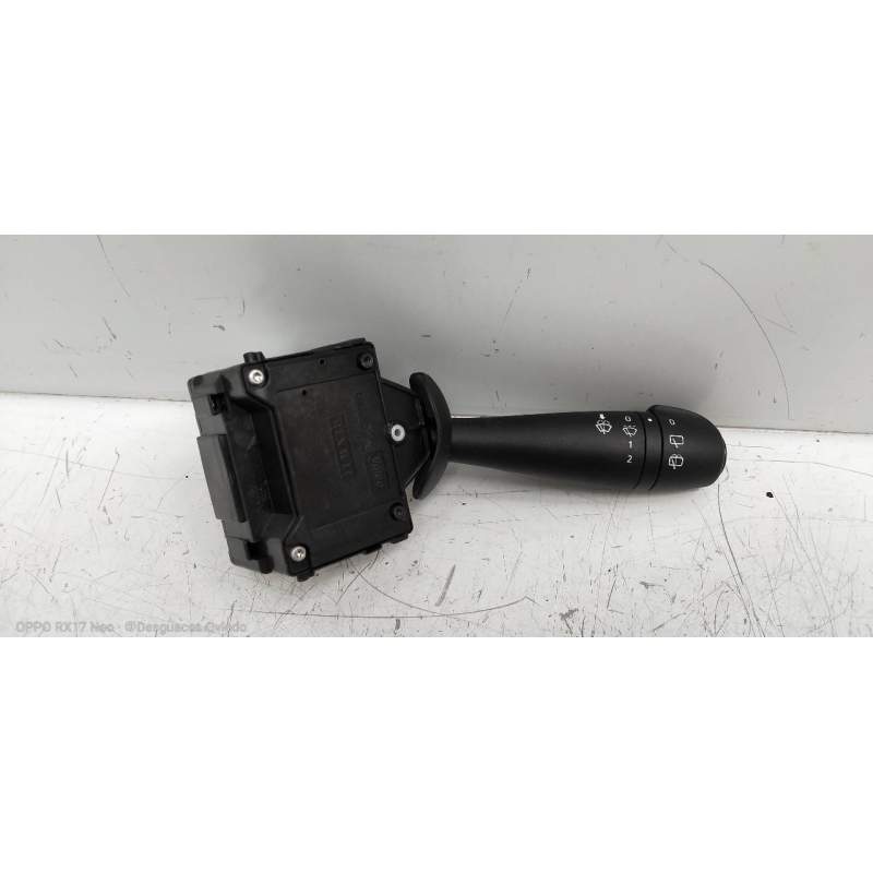 Recambio de mando limpia para dacia sandero comfort referencia OEM IAM E10645650  