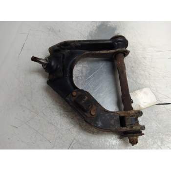 BRAZO SUSPENSION SUPERIOR DELANTERO DERECHO 